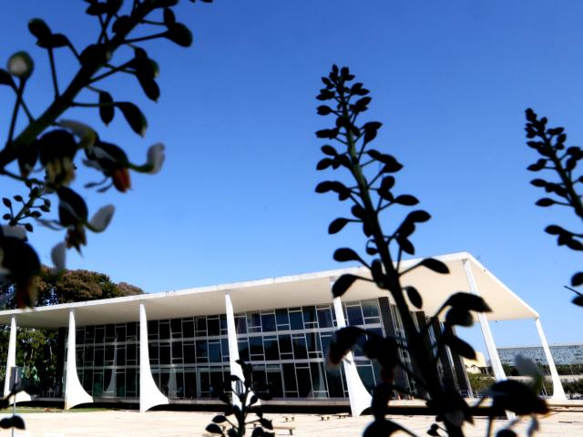 Anoreg: STF autoriza acumulo de especialidades a titular que ingressou por meio de concurso público em serventia preexistente