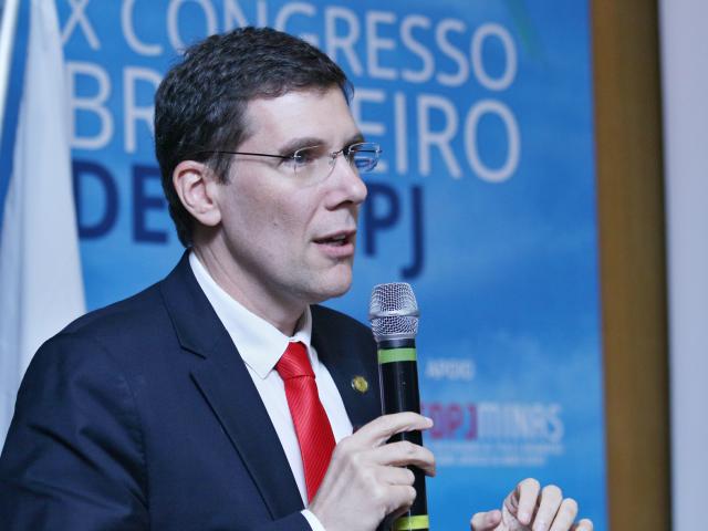 X Congresso: Os cartórios de RTDPJ e o Sistema Nacional de Gestão  Territorial – Sinter