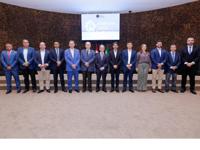 Mais dez municípios aderem ao Moradia Legal