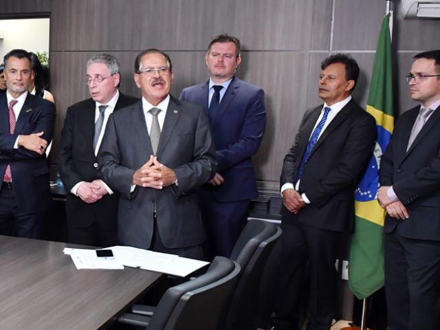 Presidente do STJ prestigia assinatura de convênio entre entidades representativas dos cartórios e da Justiça estadual – (STJ).