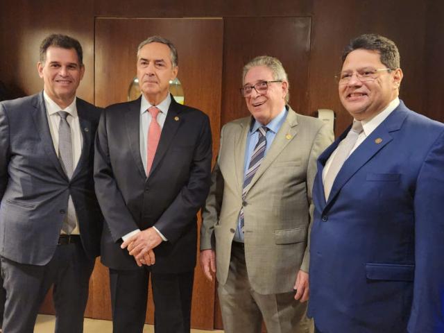 Abertura do XIII Fórum de Integração Jurídica é marcada por aula magna do ministro Luís Roberto Barroso