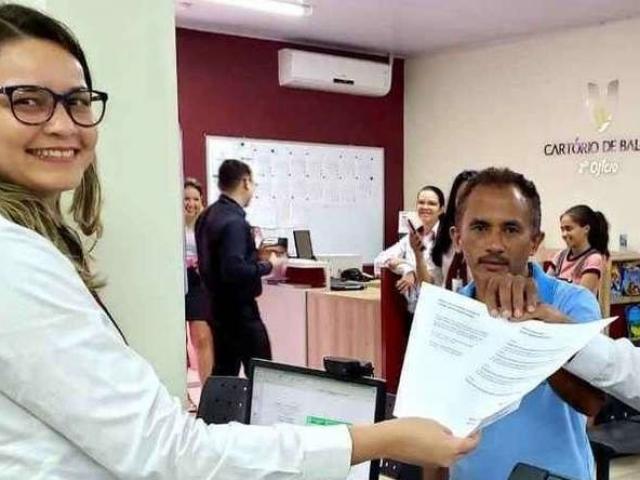 Autor de “Caneta Azul” registra sua música em RTD