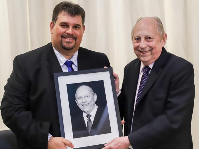 Rainey Marinho presta homenagem aos ex-presidentes do IRTDPJBrasil