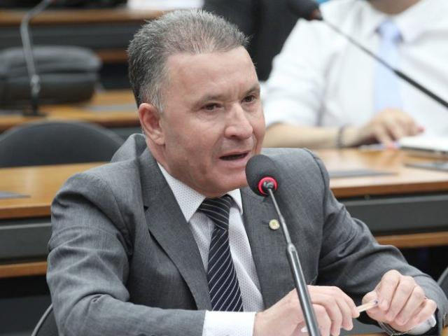 Agência Câmara: Projeto permite que titular de cartório acumule cargo público ou magistério 