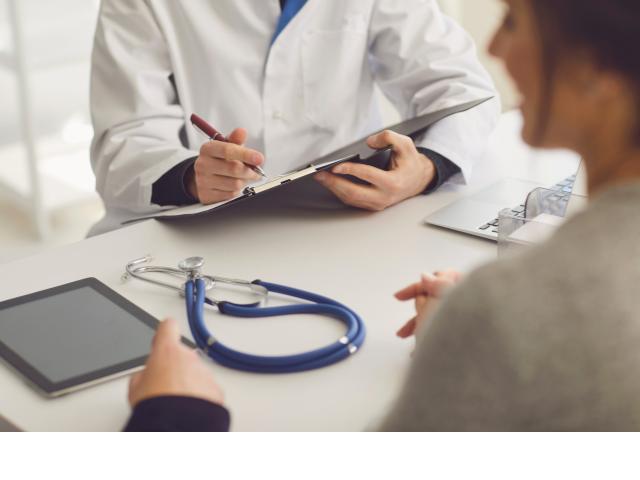 Sociedades de médicos não têm natureza de sociedade empresarial, decide STJ