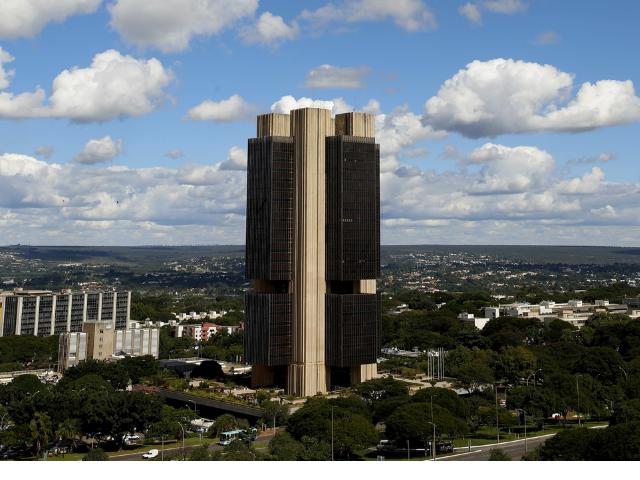 Artigo - O Banco Central pode evoluir sem se tornar juiz e carrasco. Por Rogério Bacellar