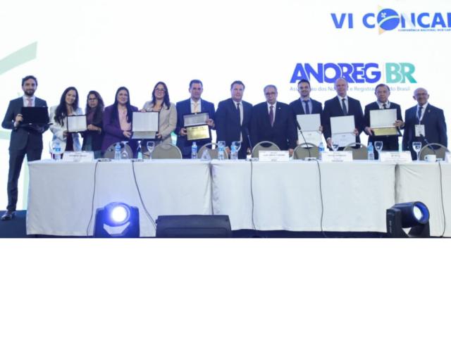 Anoregs estaduais e Corregedorias-gerais de Justiça são homenageadas durante o XXIII Congresso Brasileiro de Direito Notarial e Registral e a VI Concart